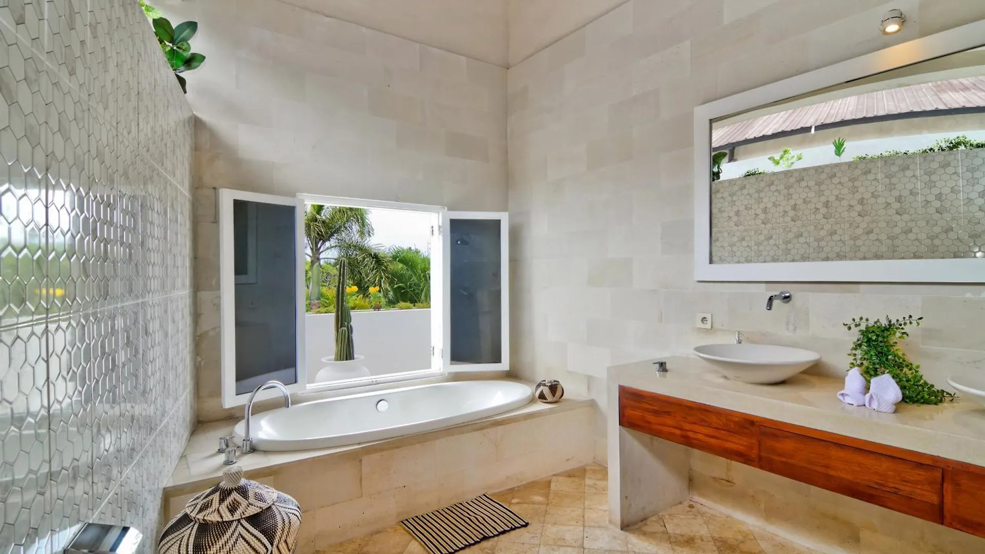 Villa Roma Seminyak Near Bintang Supermarket