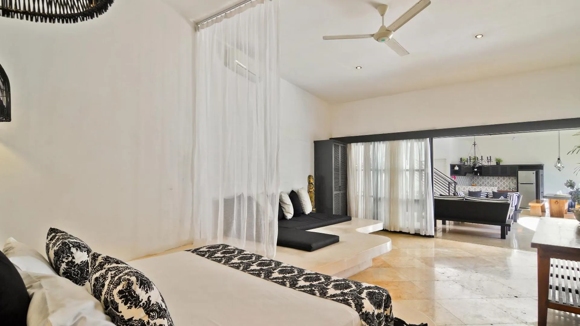 Villa Roma Seminyak Near Bintang Supermarket